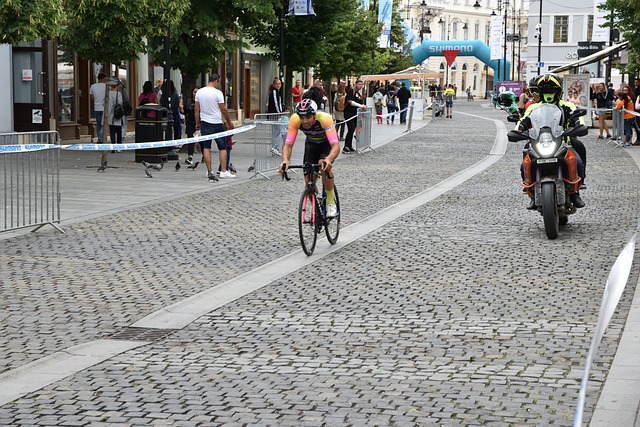 球员闯入正 球员闯入正